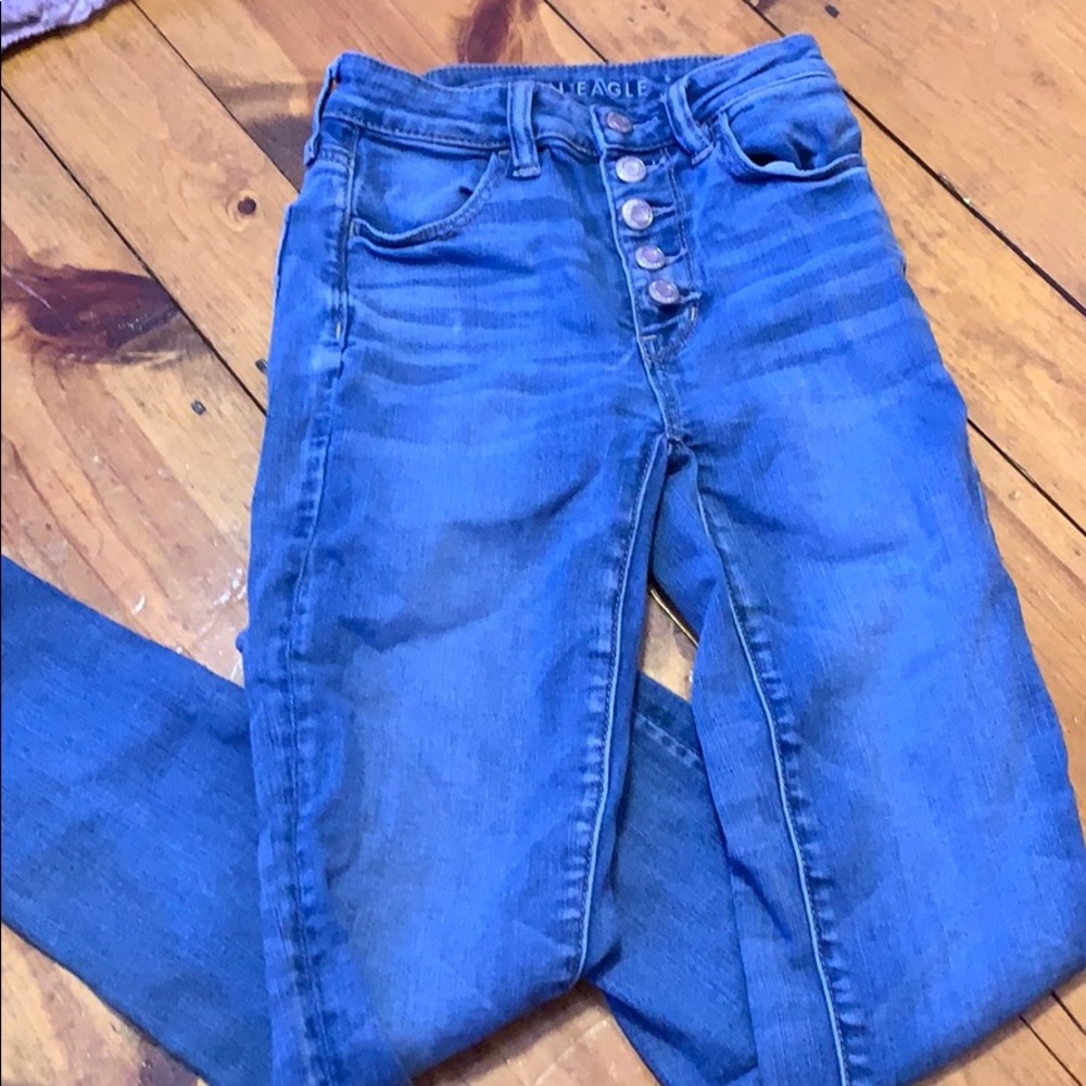 American Eagle super high waisted blue jeans